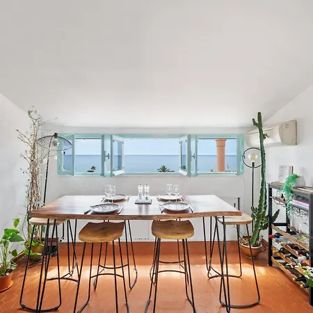 3 Pièces Avec Vue Sur Le Bastion Appartement Menton